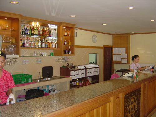 b144.jpg